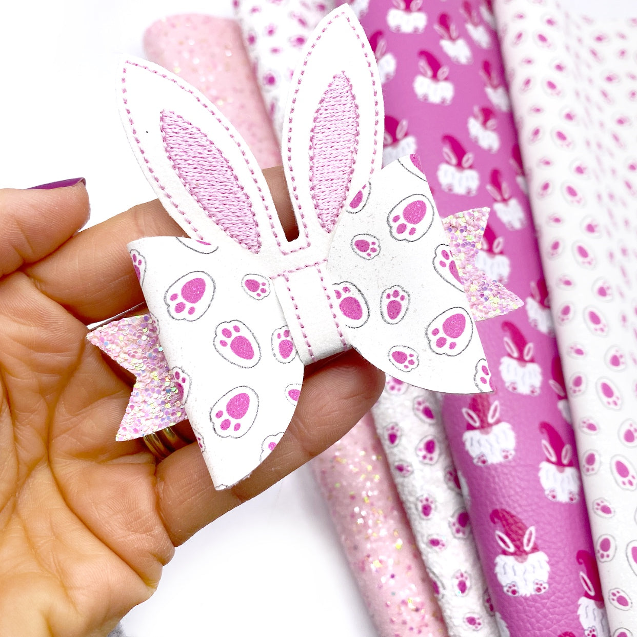 Exclusive White Bunny Ears Pop Up Bow Centre Felties