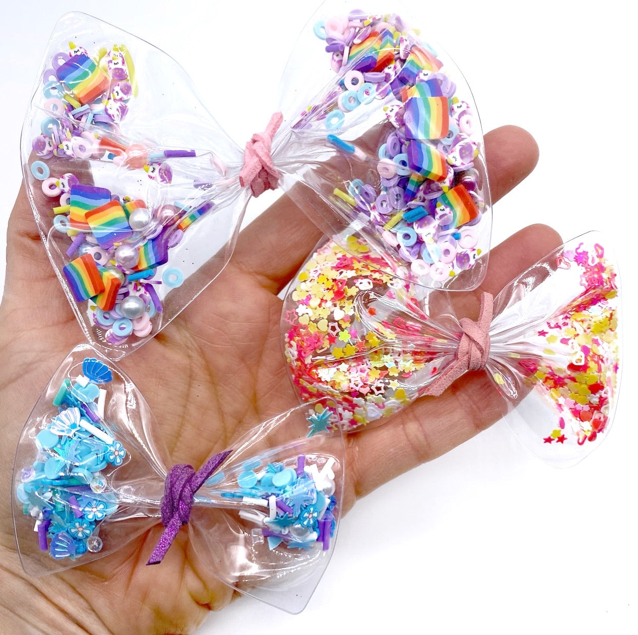 Clear Shaker Pinch Bow Pouches
