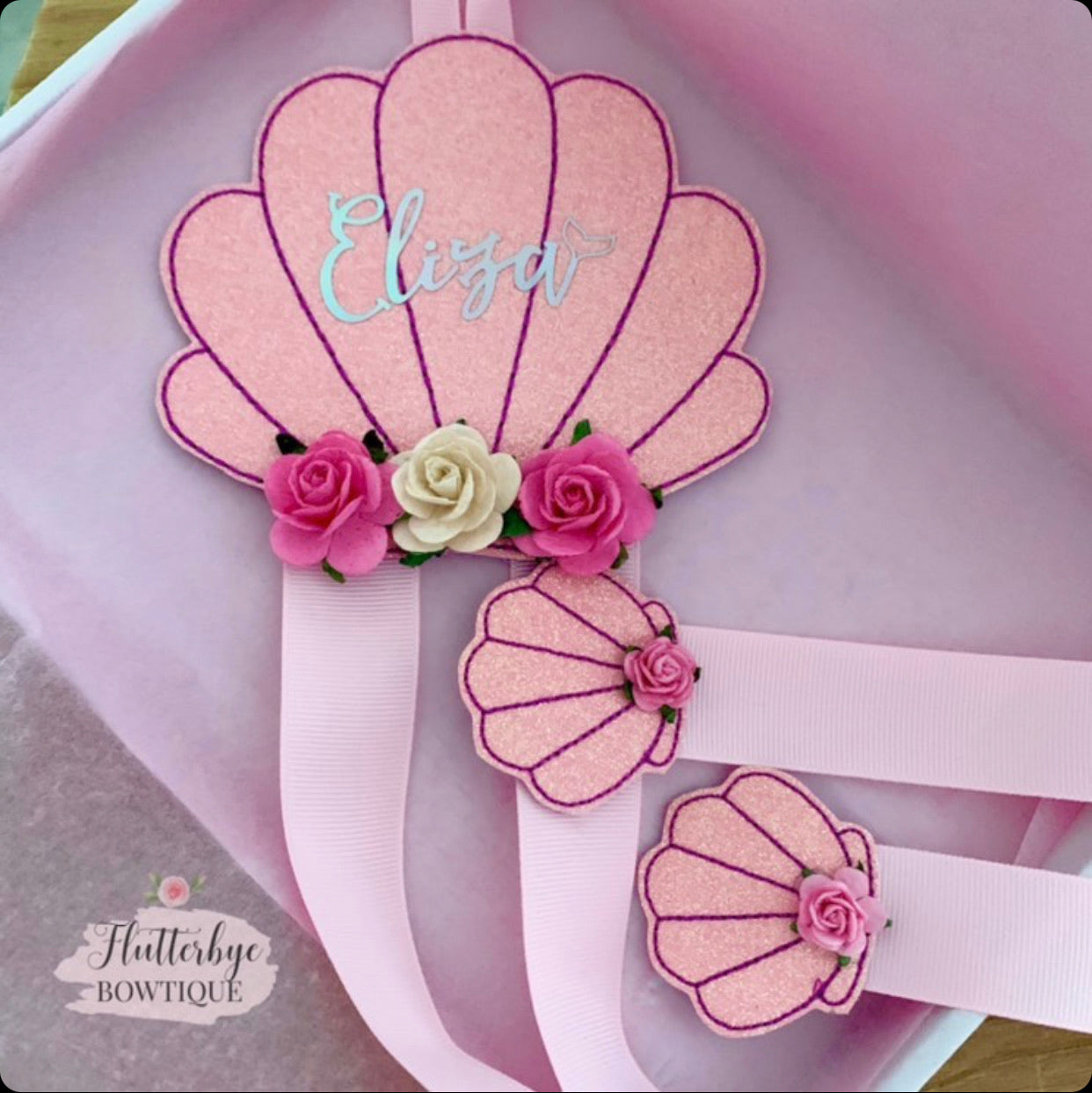 Make your own Bow Holder- DIY Mermaid Shell Bow Holder Felties