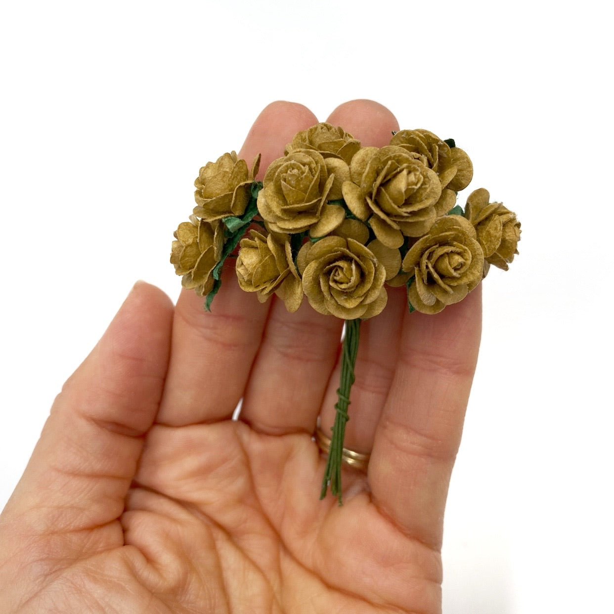 Rustic Brown Mulberry Roses